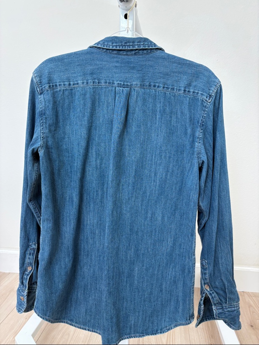 J. Crew Blue Denim Button-Up Shirt 6 Tall - Picture 3 of 3